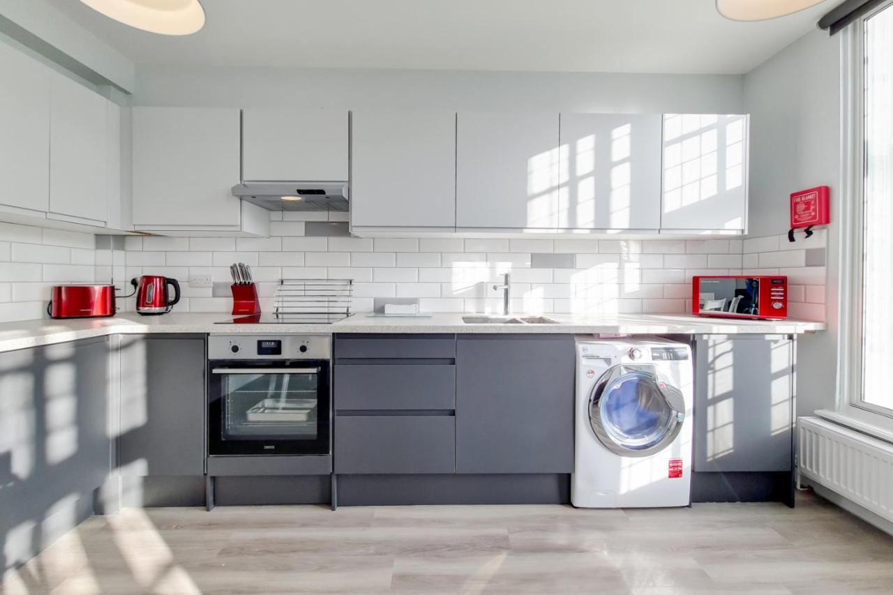 Roomspace Serviced Apartments - Brewers Lane Ричмонд Экстерьер фото